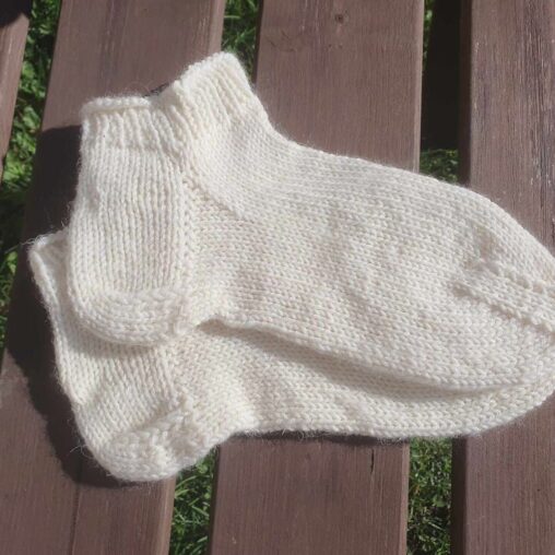 käsitsi kootud madalad sokid