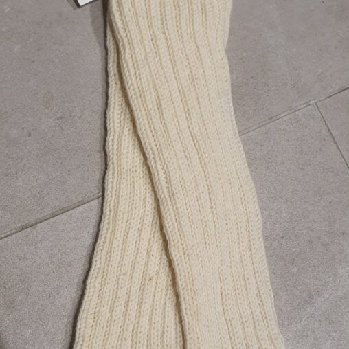 käsitsi kootud säärised